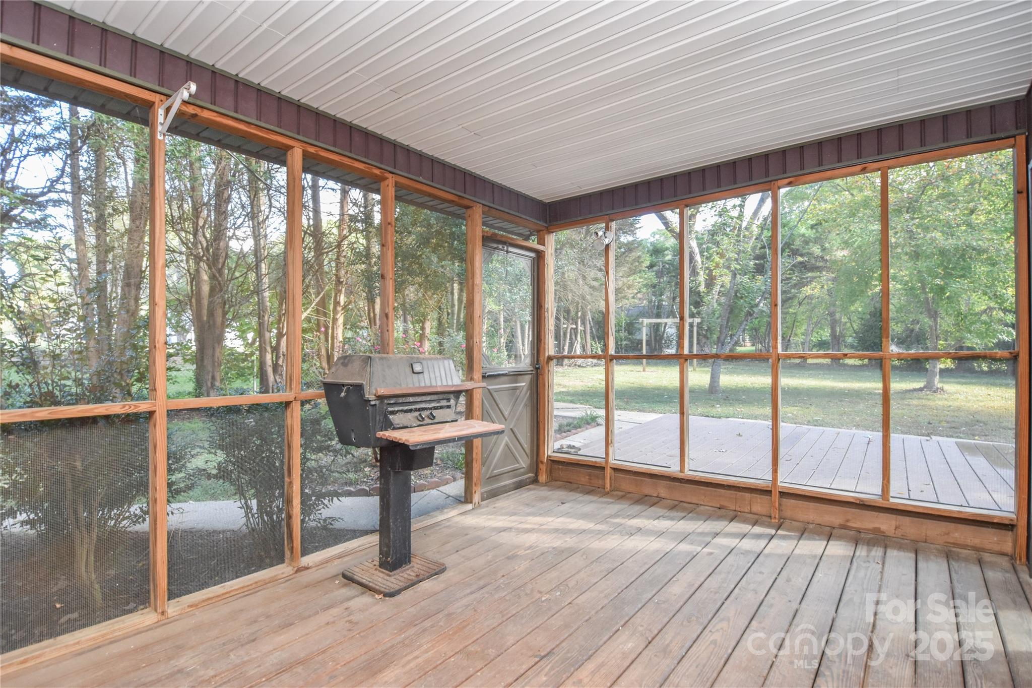 846 S Magnolia Street