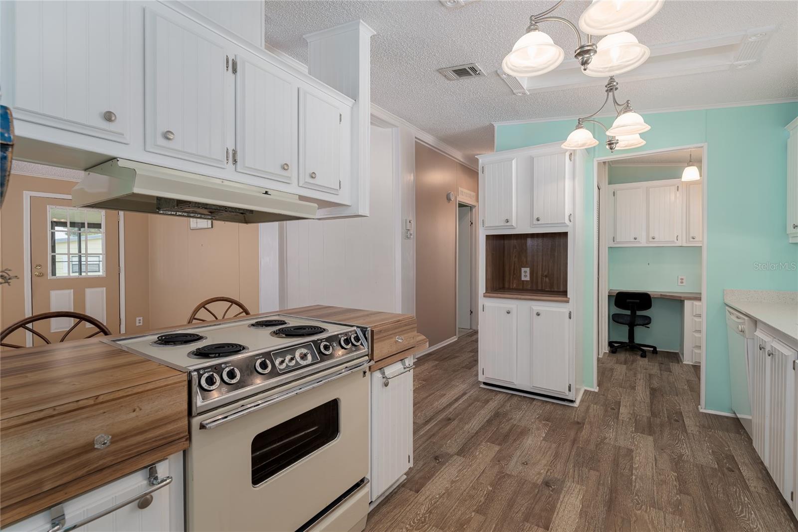 8408 Imperial Circle