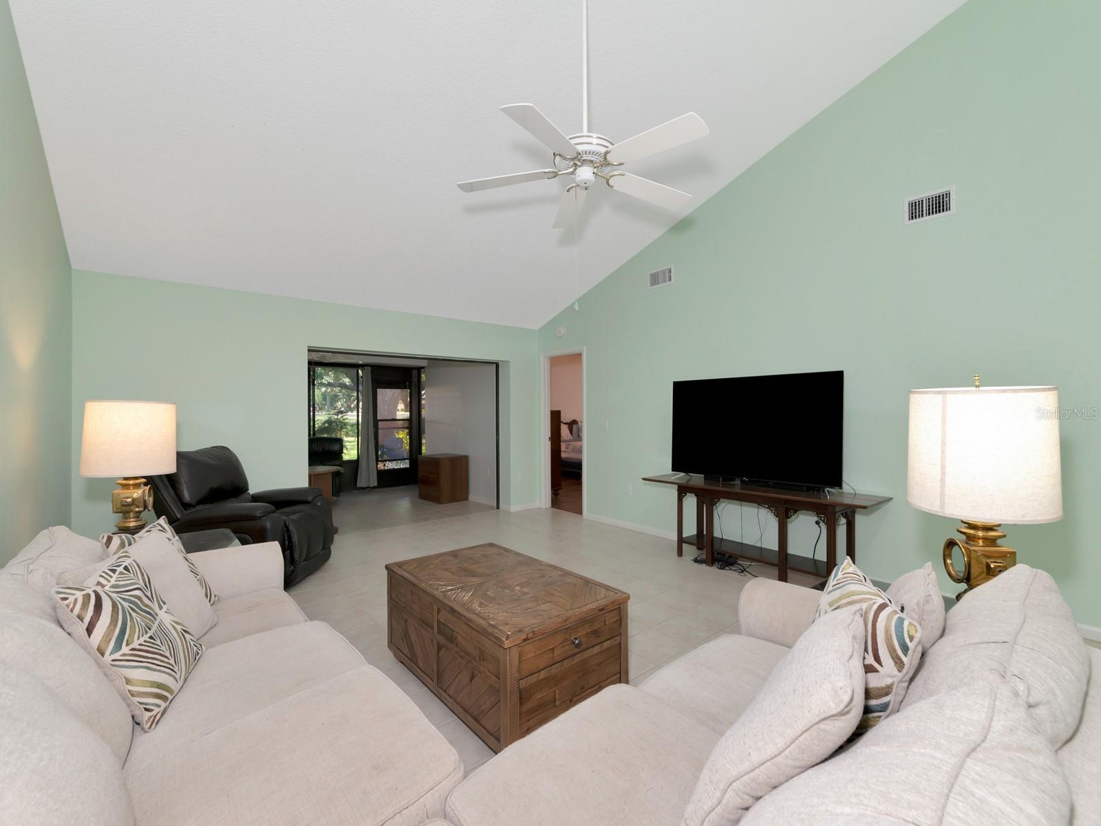 4493 Lake Vista Drive 2