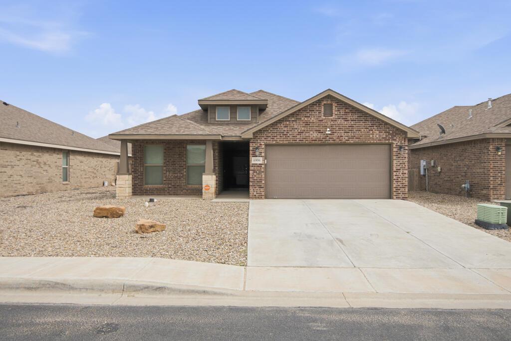 6906 Lone Star Lane