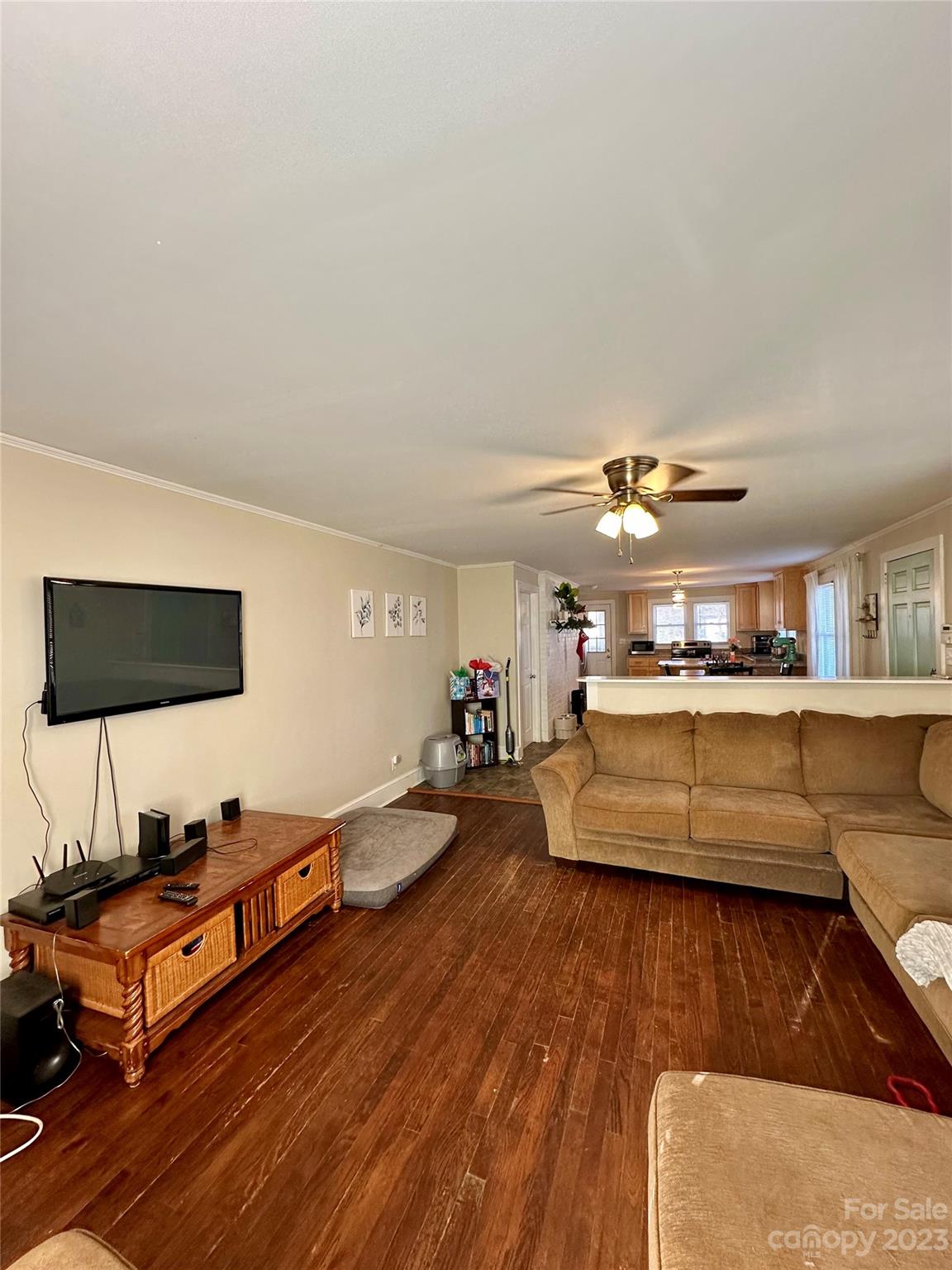 2736 Fairwood Drive