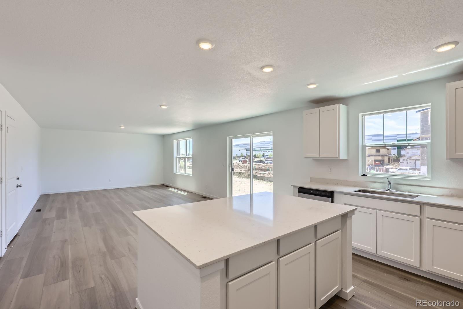 22094 E 39th Place