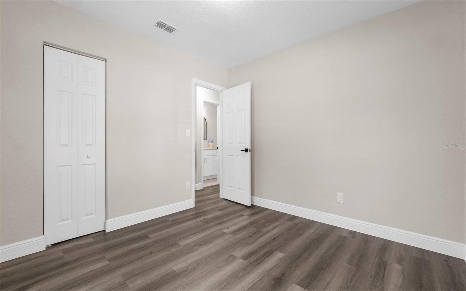 3907 W Walnut Street