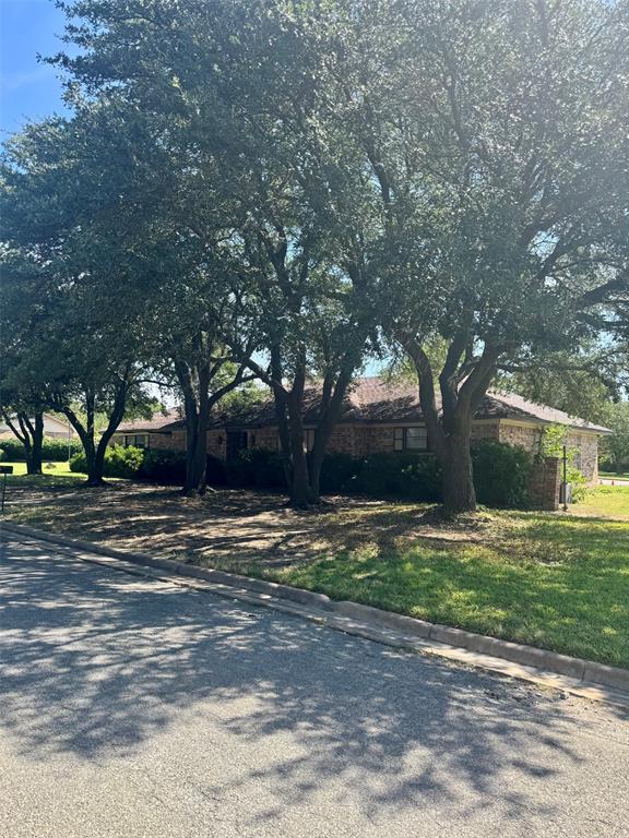 Investor Opportunity! Great potential with this 3-bedroom, 2-bath home on a large corner lot in Sherman. Featuring an attached garage and a functional floor plan, this property is ready for your vision and renovations. In need of repairs and being sold AS-IS, it's an excellent opportunity for investors, flippers, or buyers looking to build equity. The spacious corner lot offers plenty of room to enhance the property and maximize its value. Conveniently located near shopping, schools, parks, and major roadways. Whether you're looking for your next flip, rental investment, or renovation project, this property offers outstanding upside. Cash or renovation financing preferred. Don't miss this value-add opportunity!