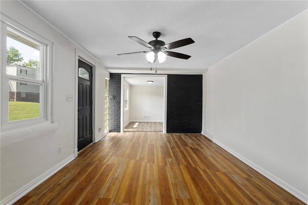 3705 N Walrond Avenue