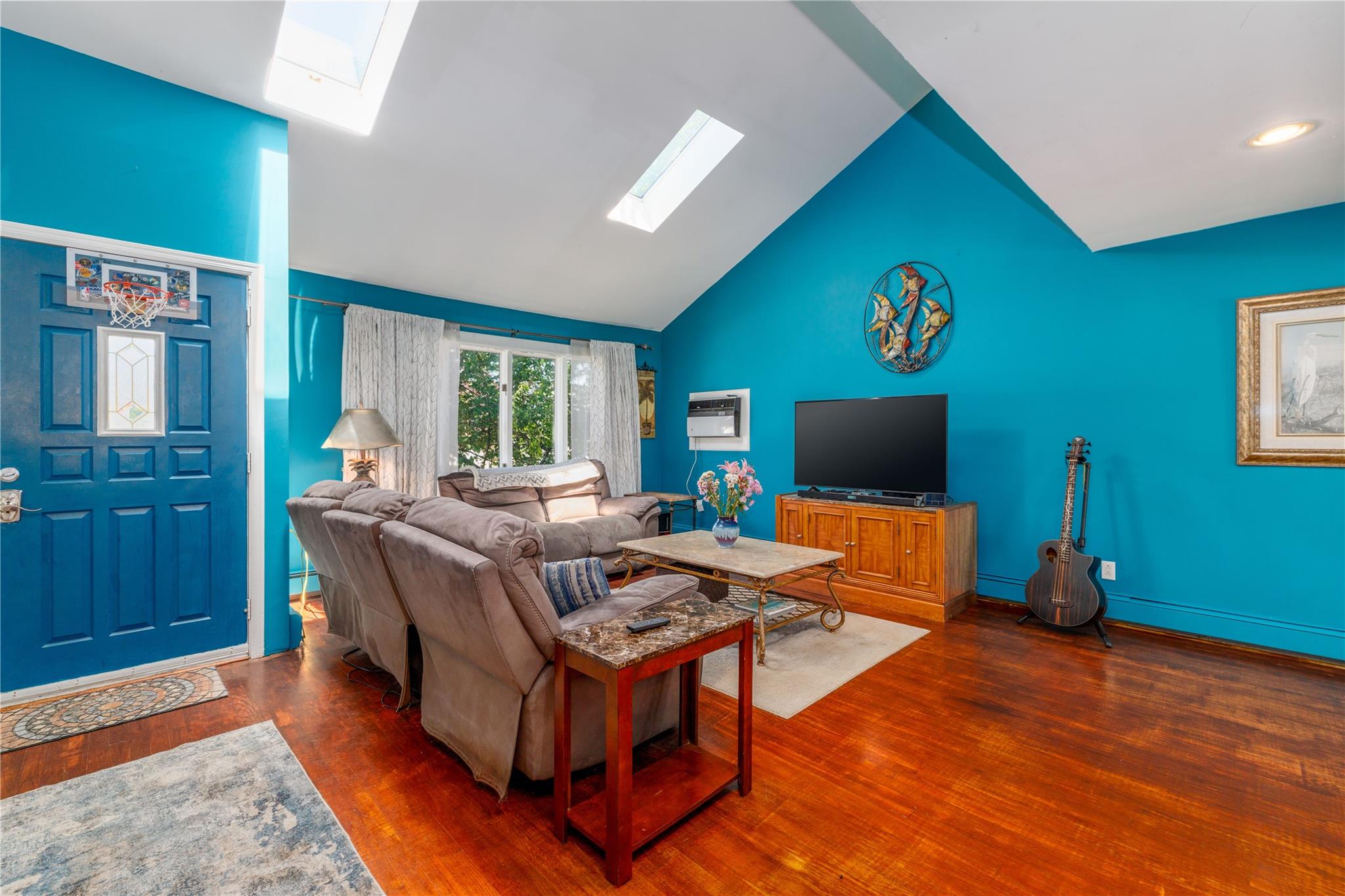 3706 Regent Lane