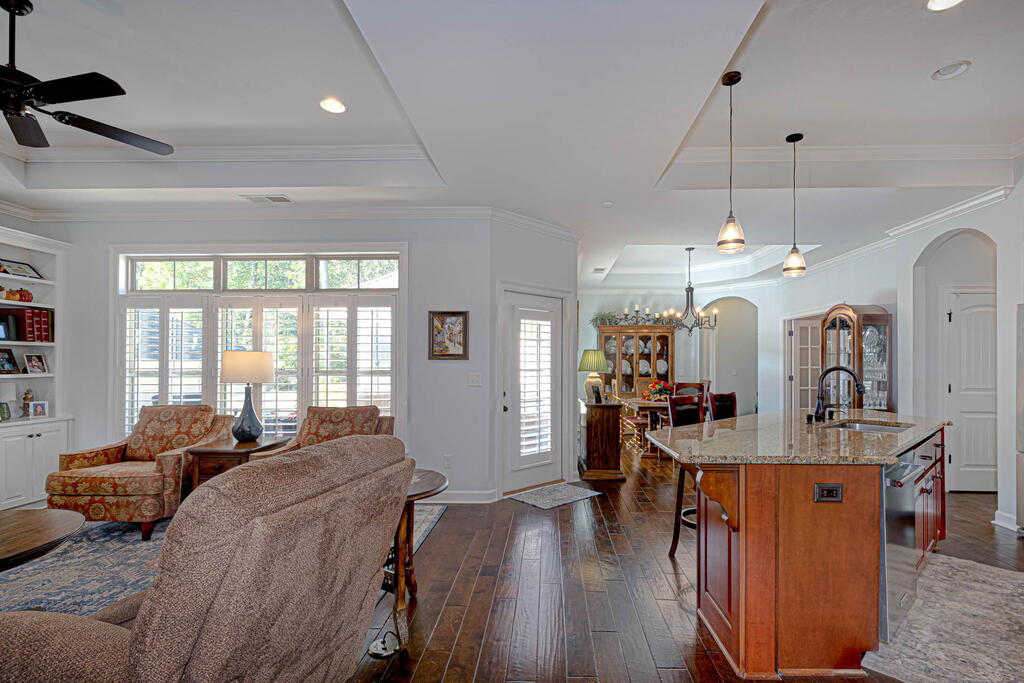8715 Palazzo Place