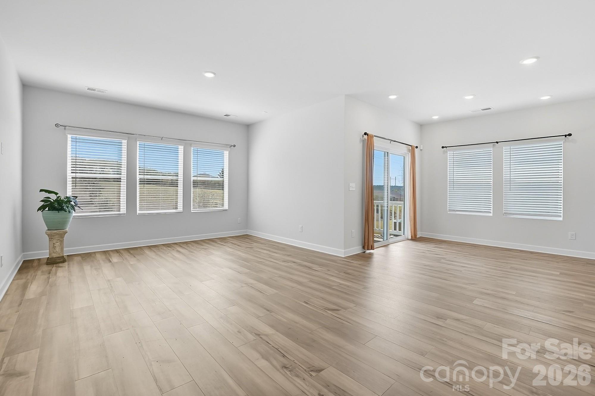 1020 Alicante Avenue