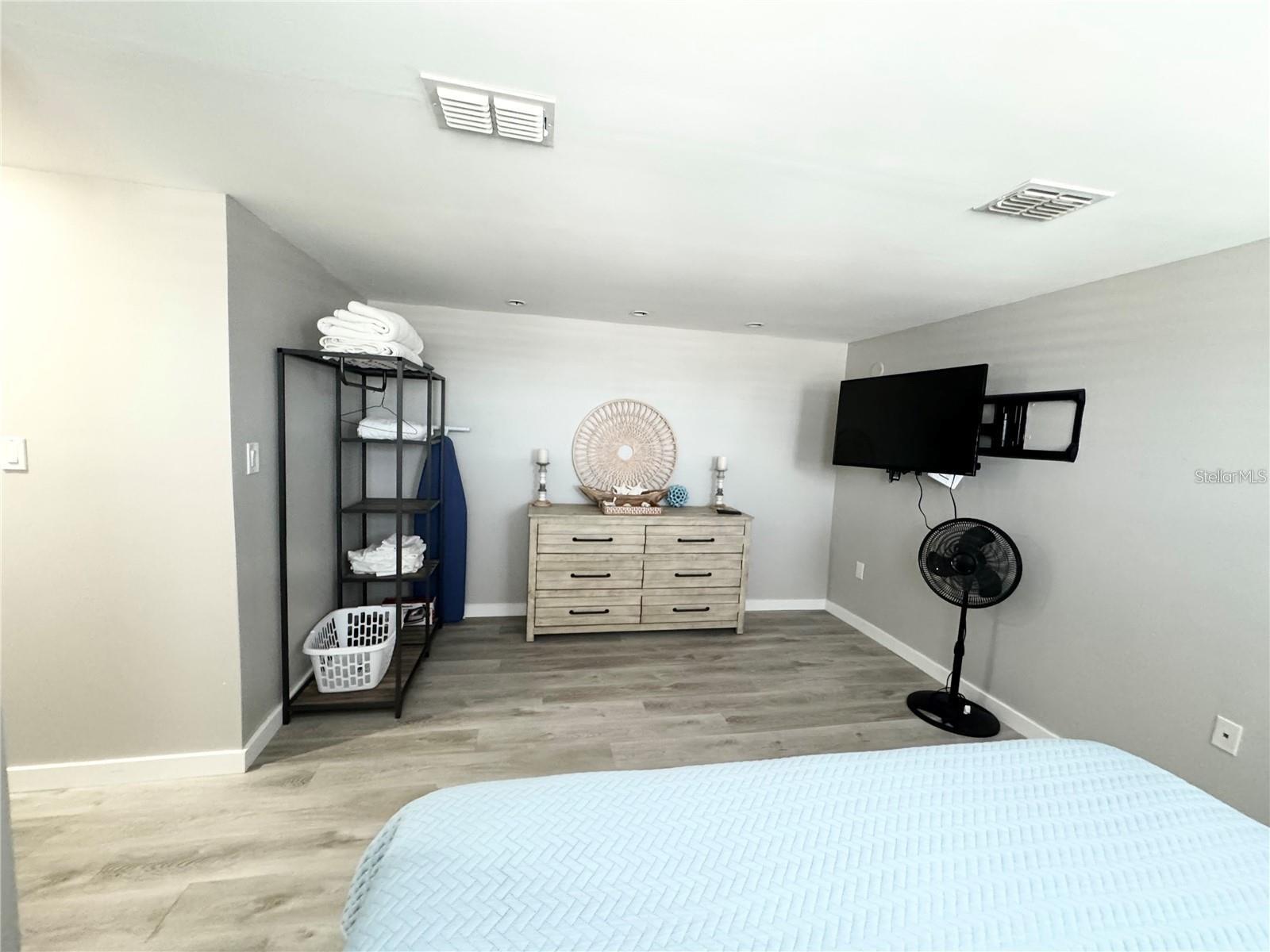 1255 Tarpon Center Drive 612