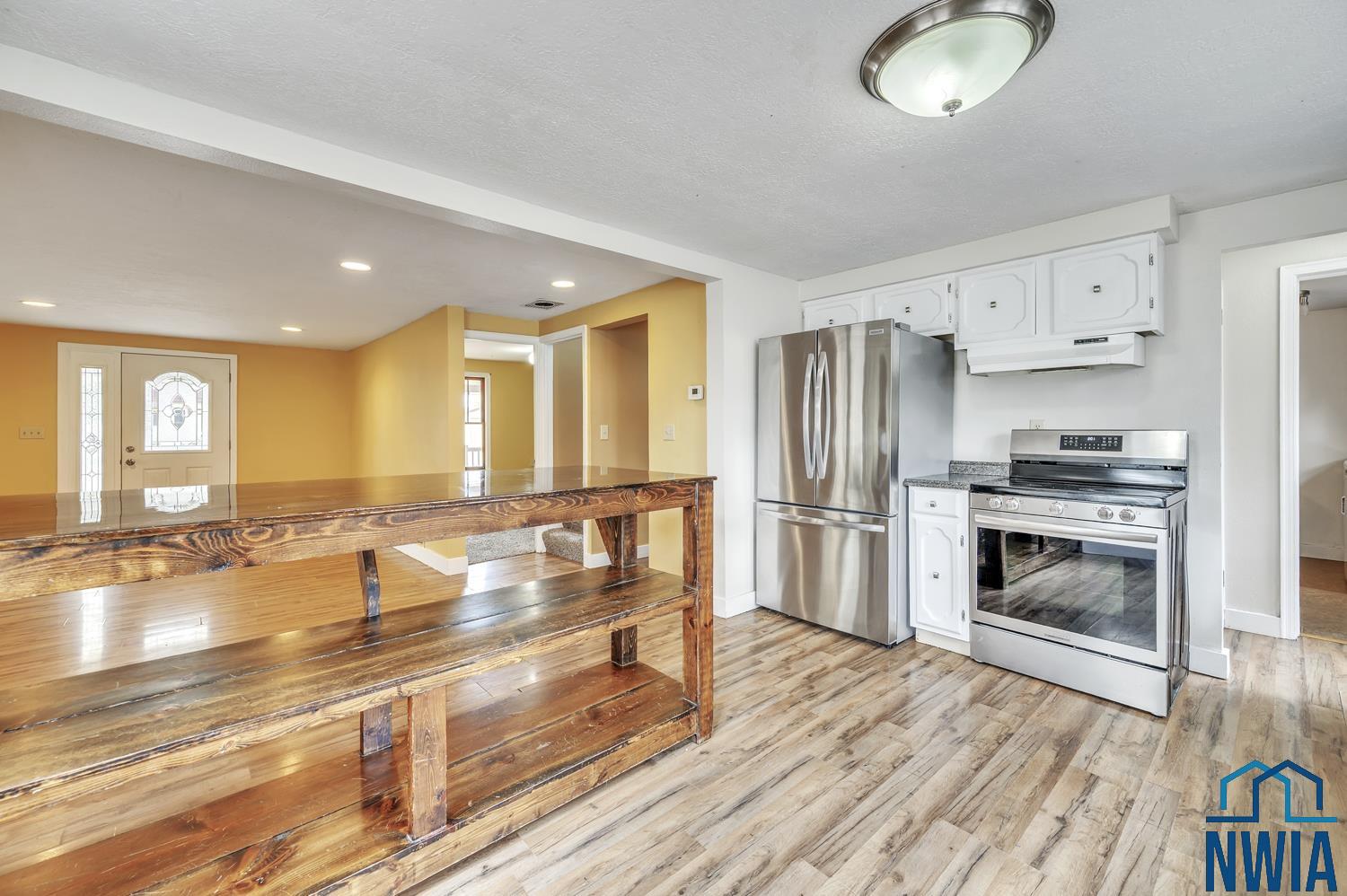 607 Albany Avenue Ne