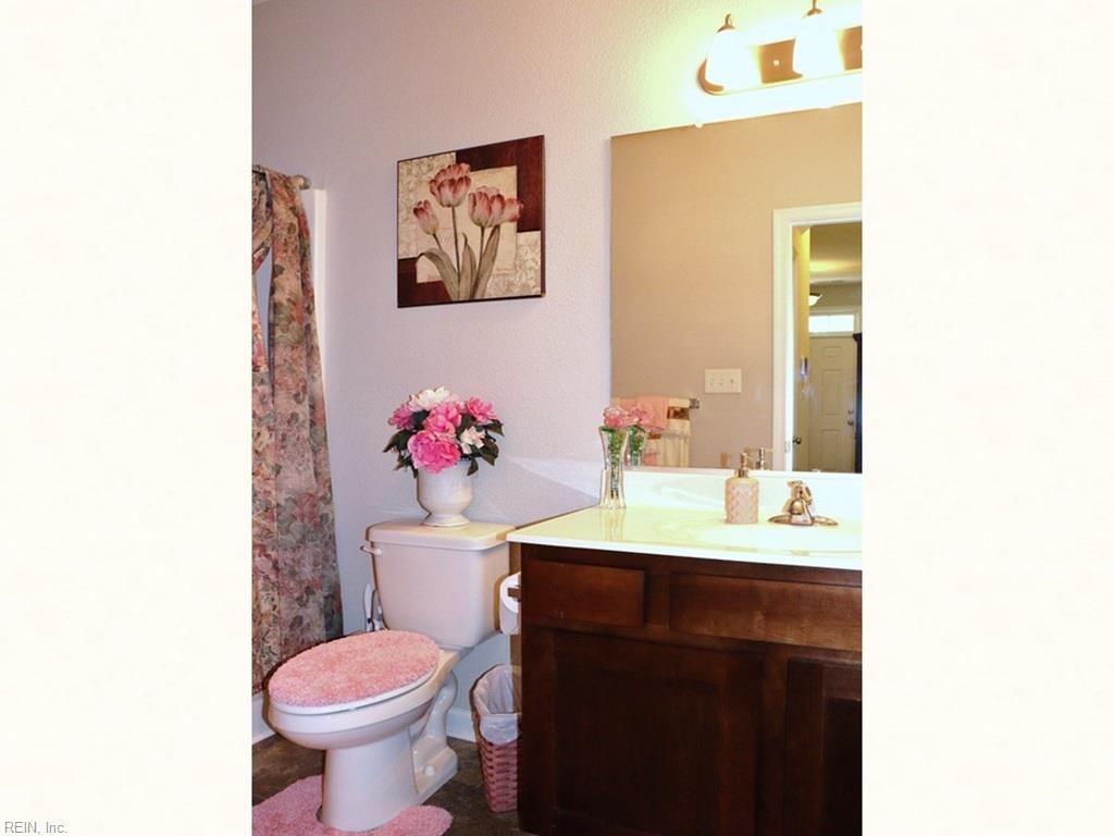 515 Waterside Drive 117