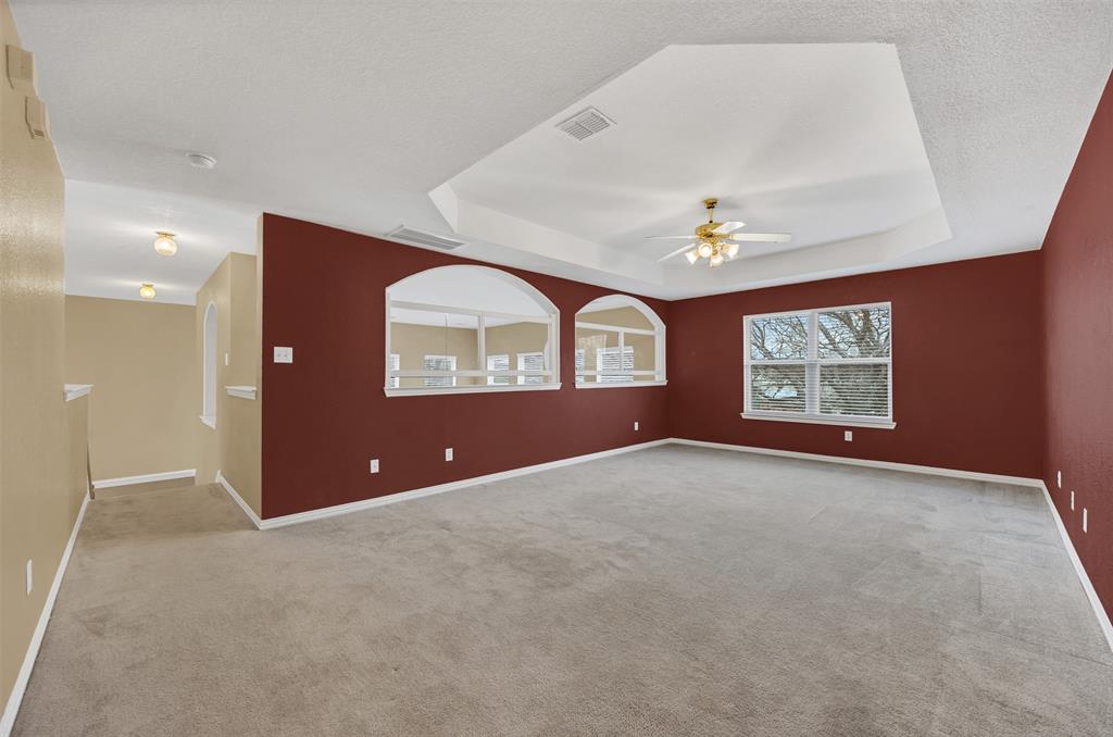 9909 Oakmont Court