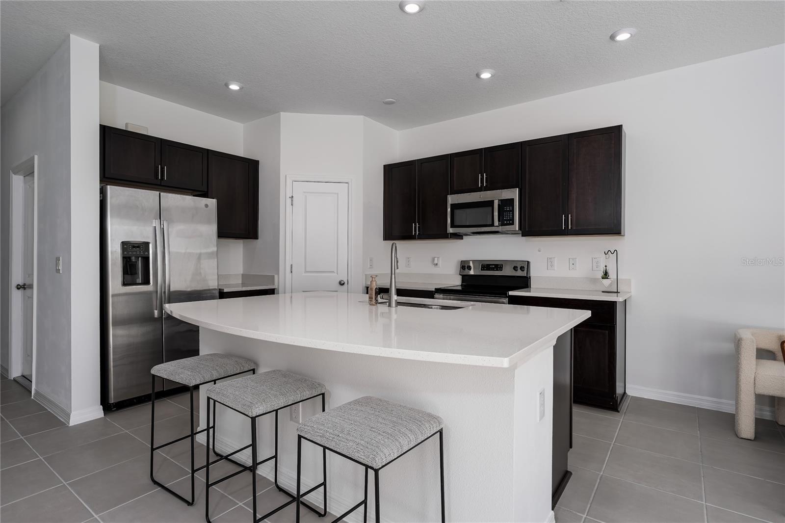 6345 Willowside Street