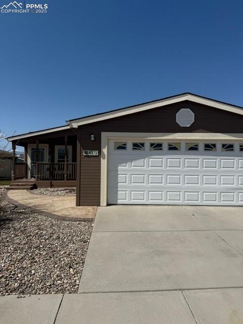 3 bedroom, 2 bath ranch style home in Antelope Ridge. Features include engineered hardwood floors, granite countertops, large deck with mountain views, central air and attached 2 car garage. Located beside the green belt, this home offers a peaceful setting and is close to parks, walking trails and more.