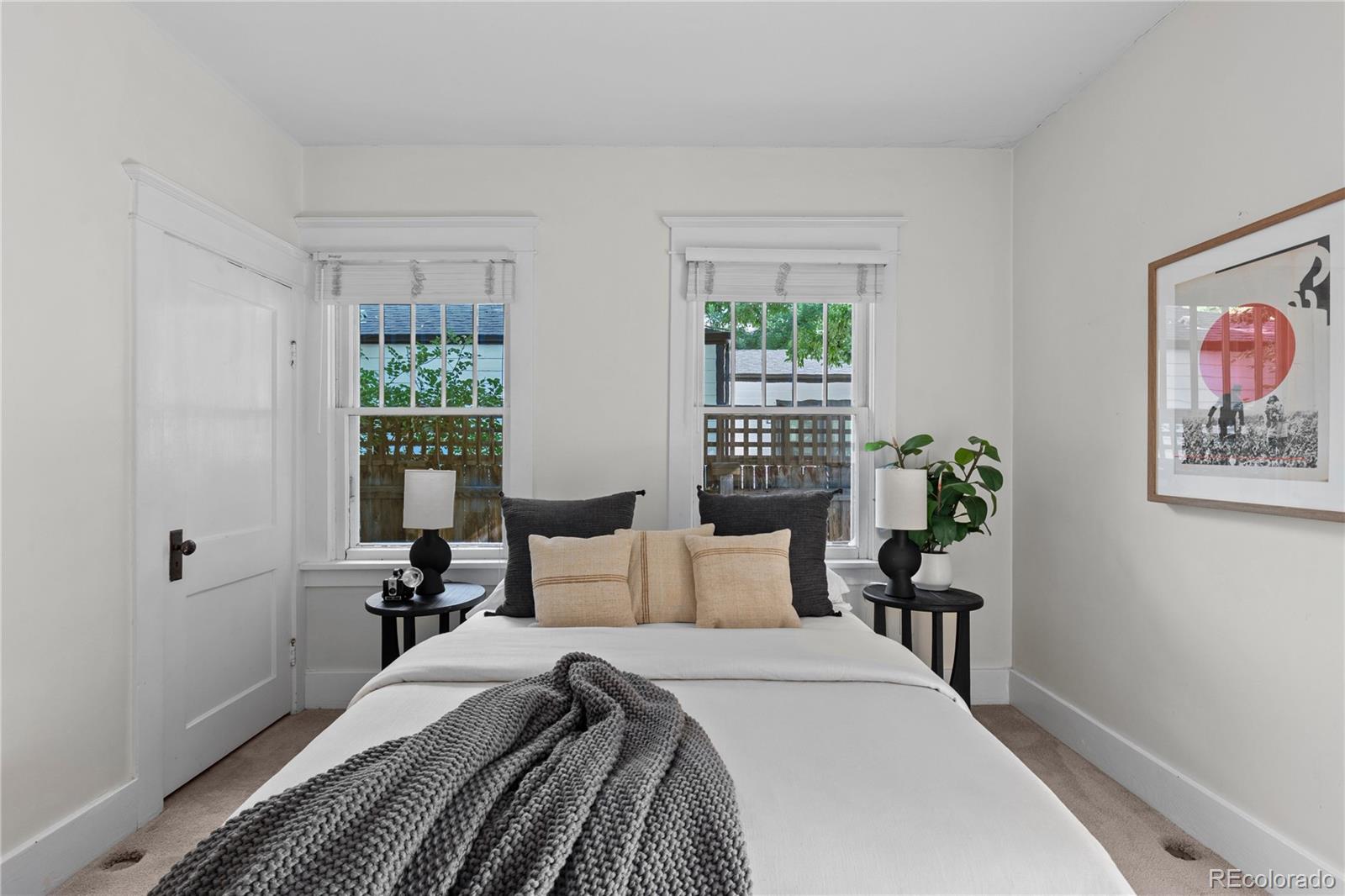 2042 S Humboldt Street