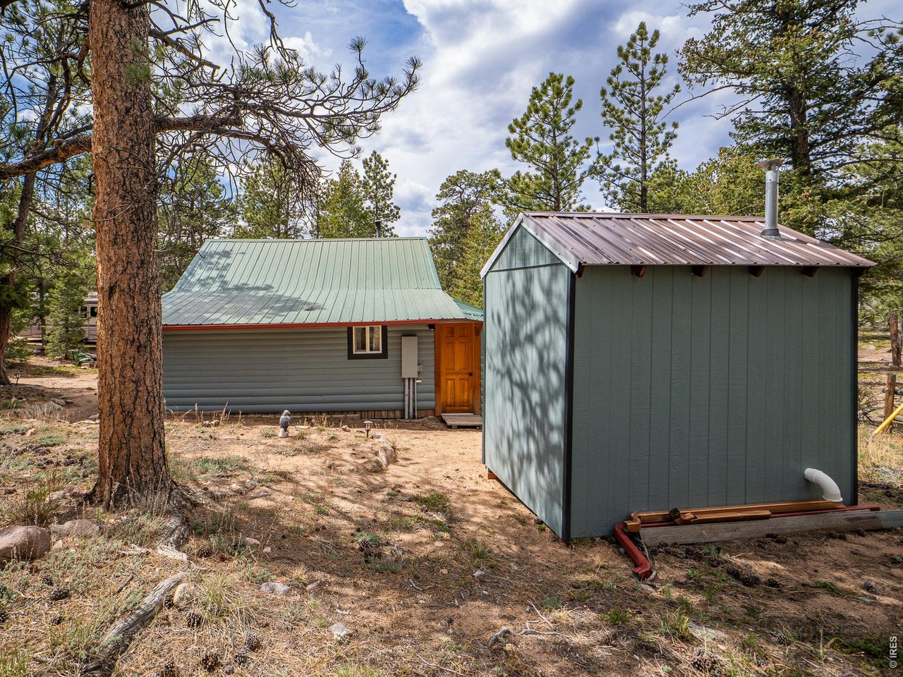 37 Teddys Ln