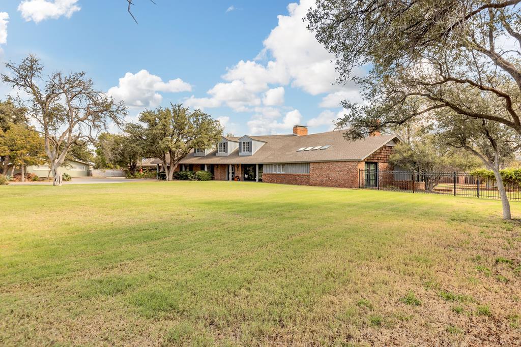 Just lowered to 1,100,000  Amazing Midcentury Home with added touches of modernism from an Architect from the Parsons School of Architect. Located in 1.6 acres this 5 bed , 5 bath with 2 1/2 baths , featured a rounded fireplace, in massive living area with lots of windows for overlooking a beautiful pool and pergola. The kitchen has many high end upgrades, with lots of built in. Electricity and Plumbing have been upgraded. Call A Realtor today and fall in love! Located in Country Club Estaes.