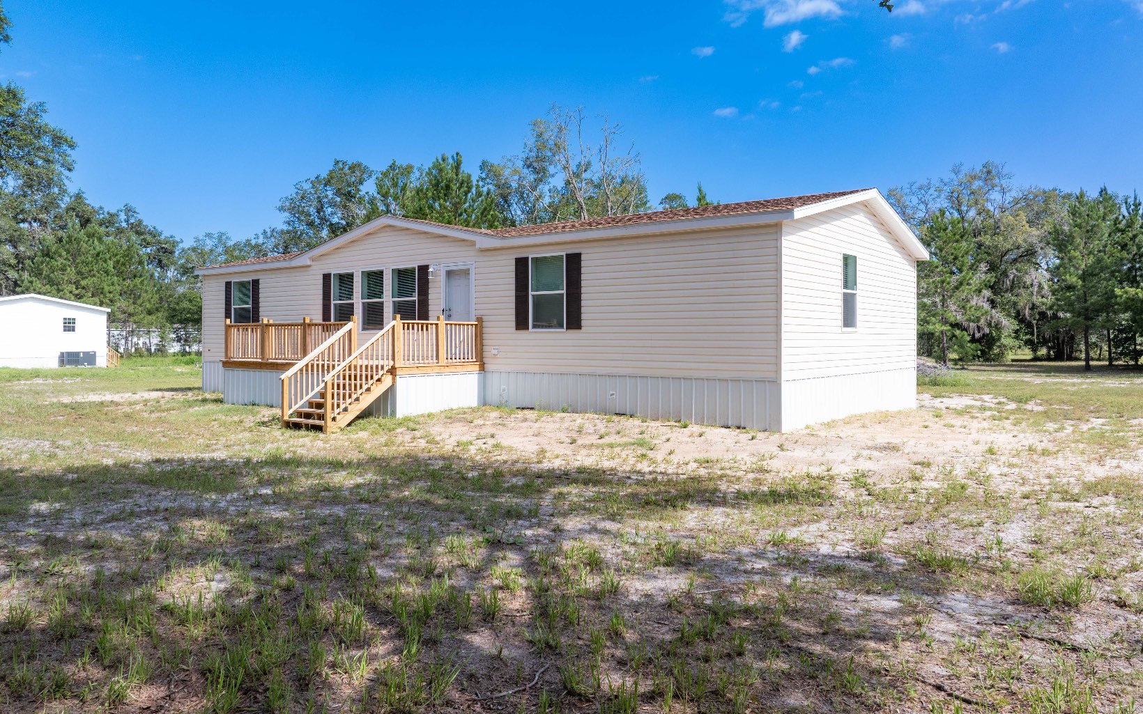 305 NW Ivy Gln
