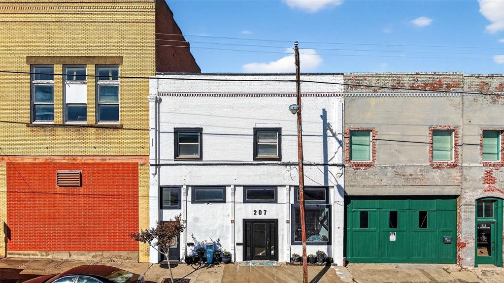 205 & 207 E Houston Street