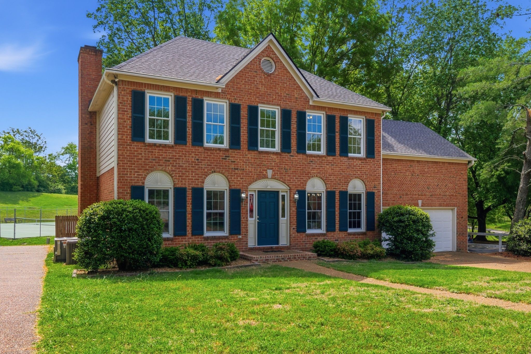 1164 Buckingham Cir — sold