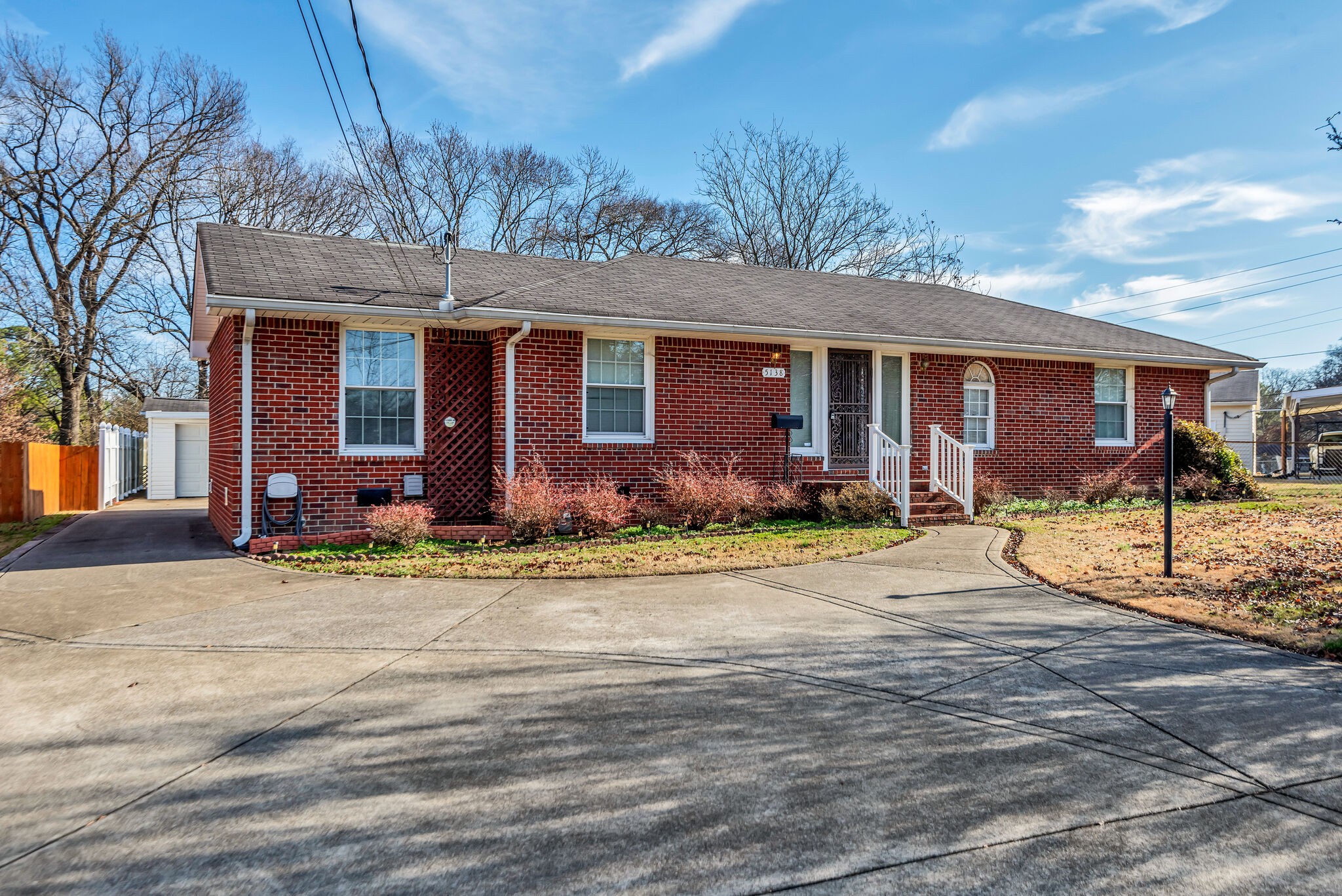 5138 Raywood Ln