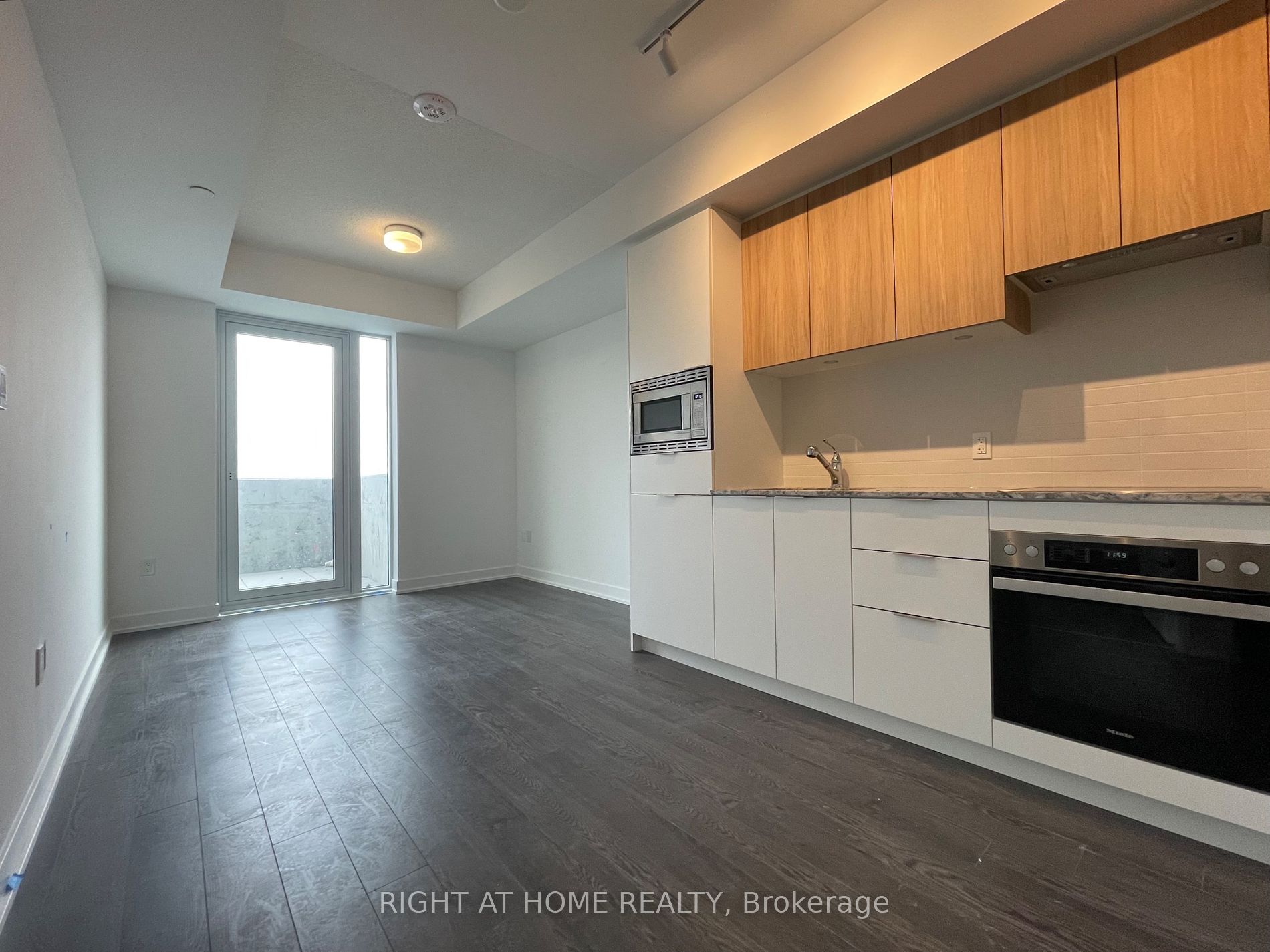 50 O'neill Rd 903