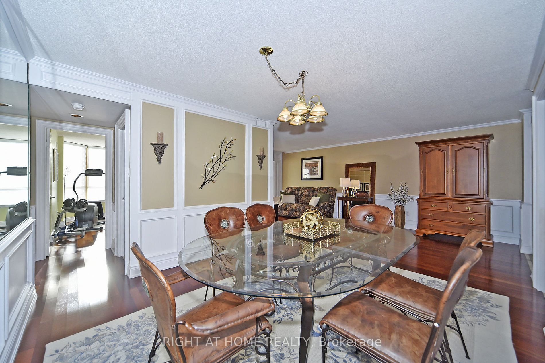 55 Austin Dr 806