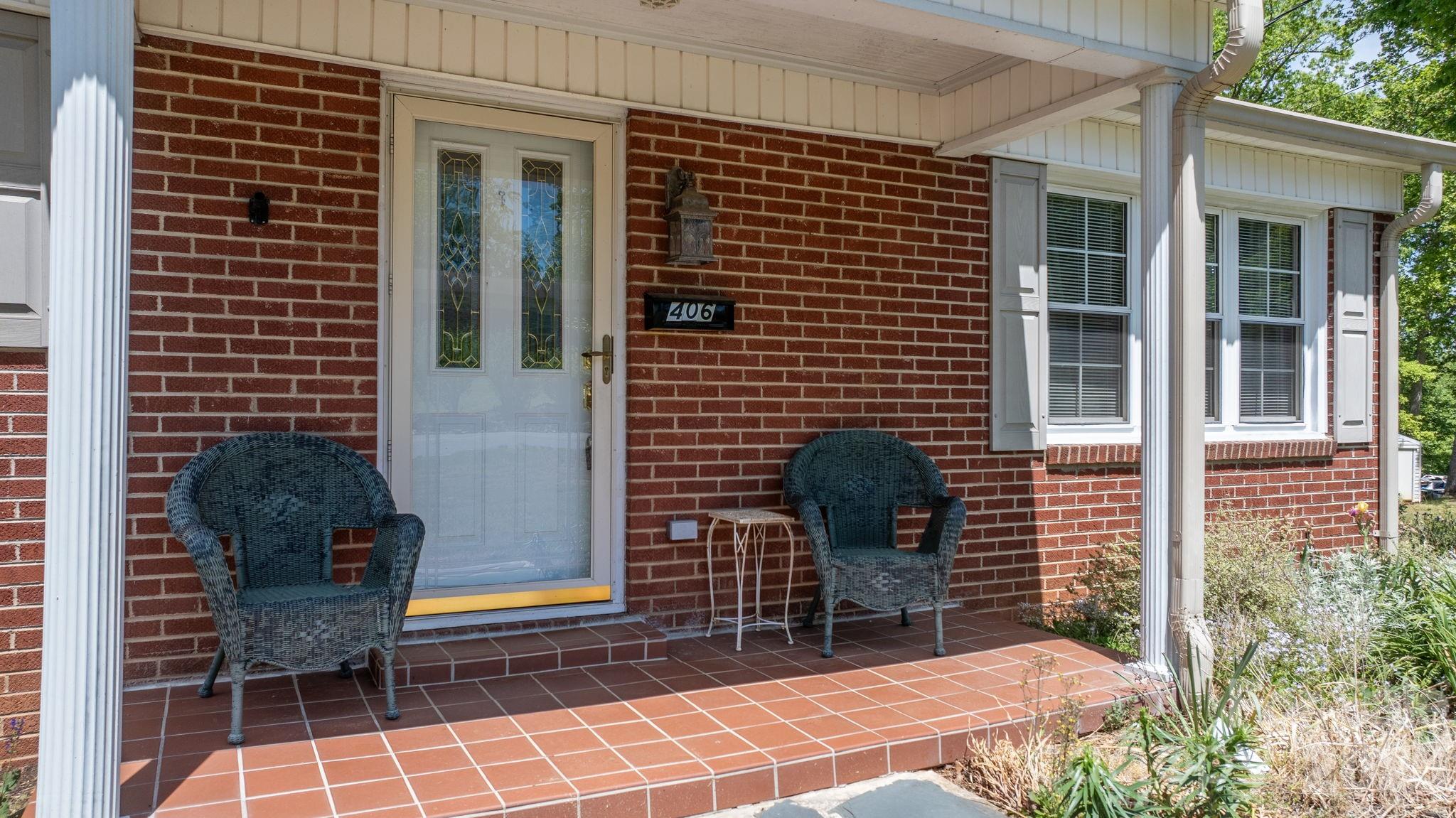 406 Swanson Drive SW