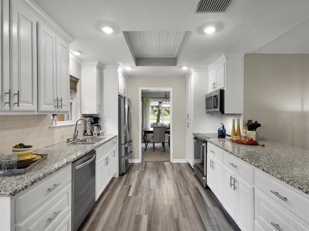 3613 Ashford Avenue