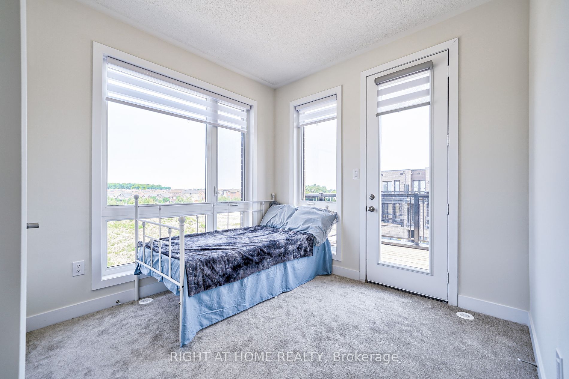 121 Stauffer Cres