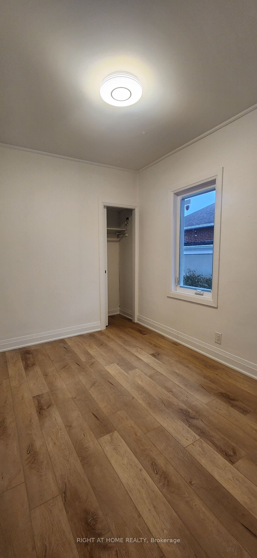 77 Athabaska Ave