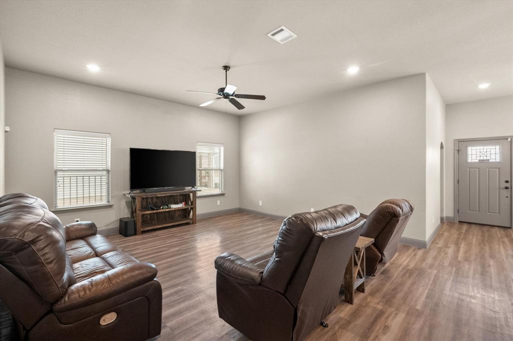 609 Charlotte Lane
