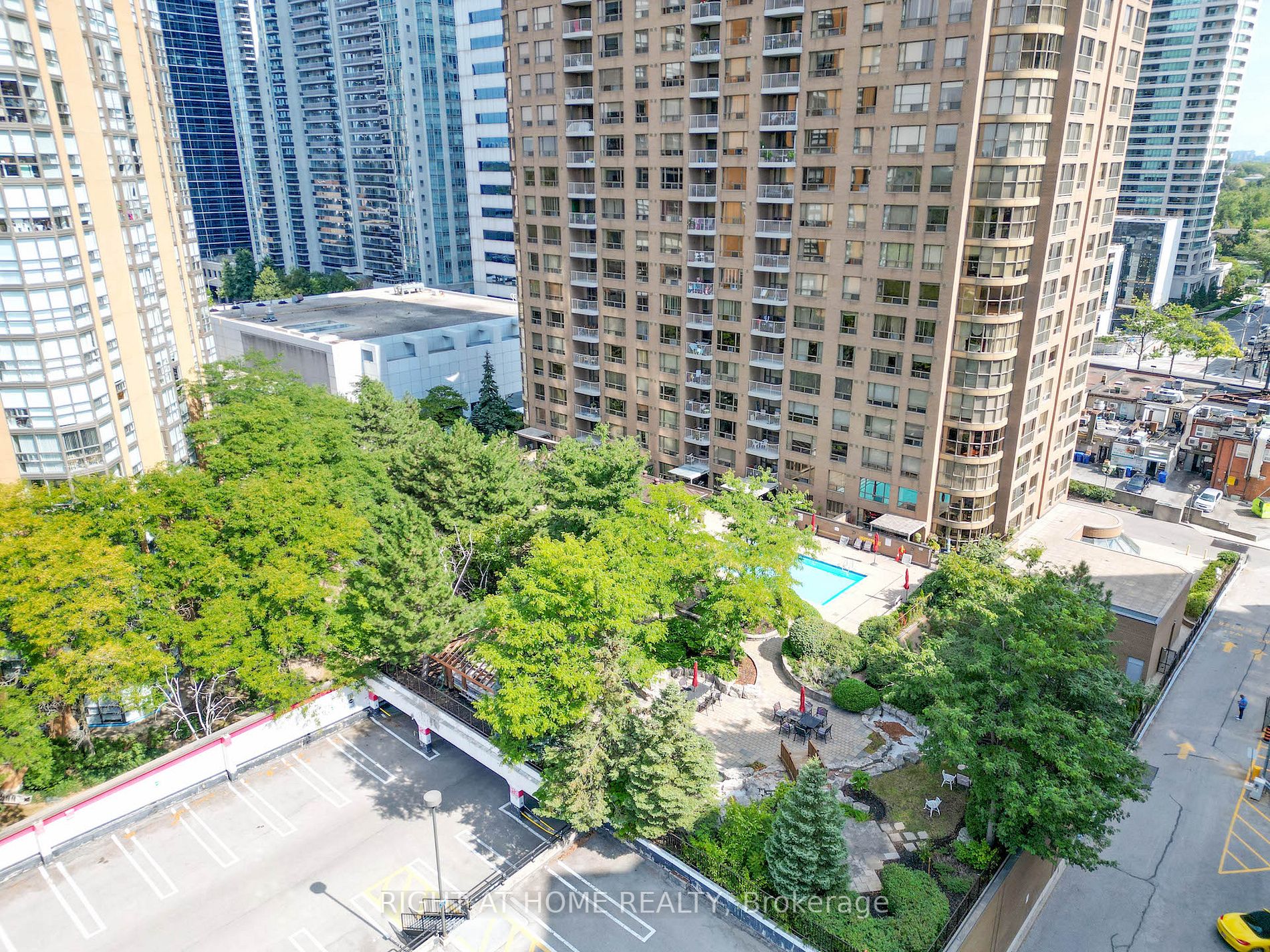 100 Upper Madison Ave 304