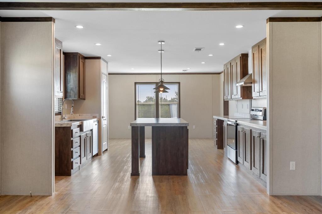 800 SE County Road 3100