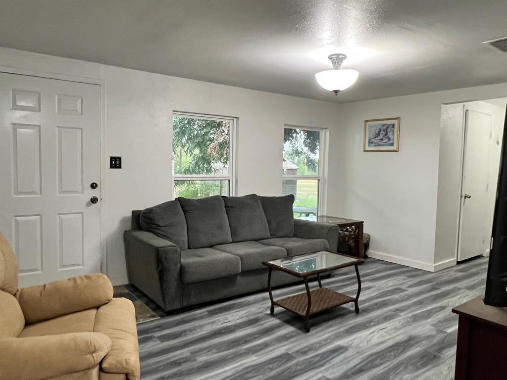 1141 Highway 2861