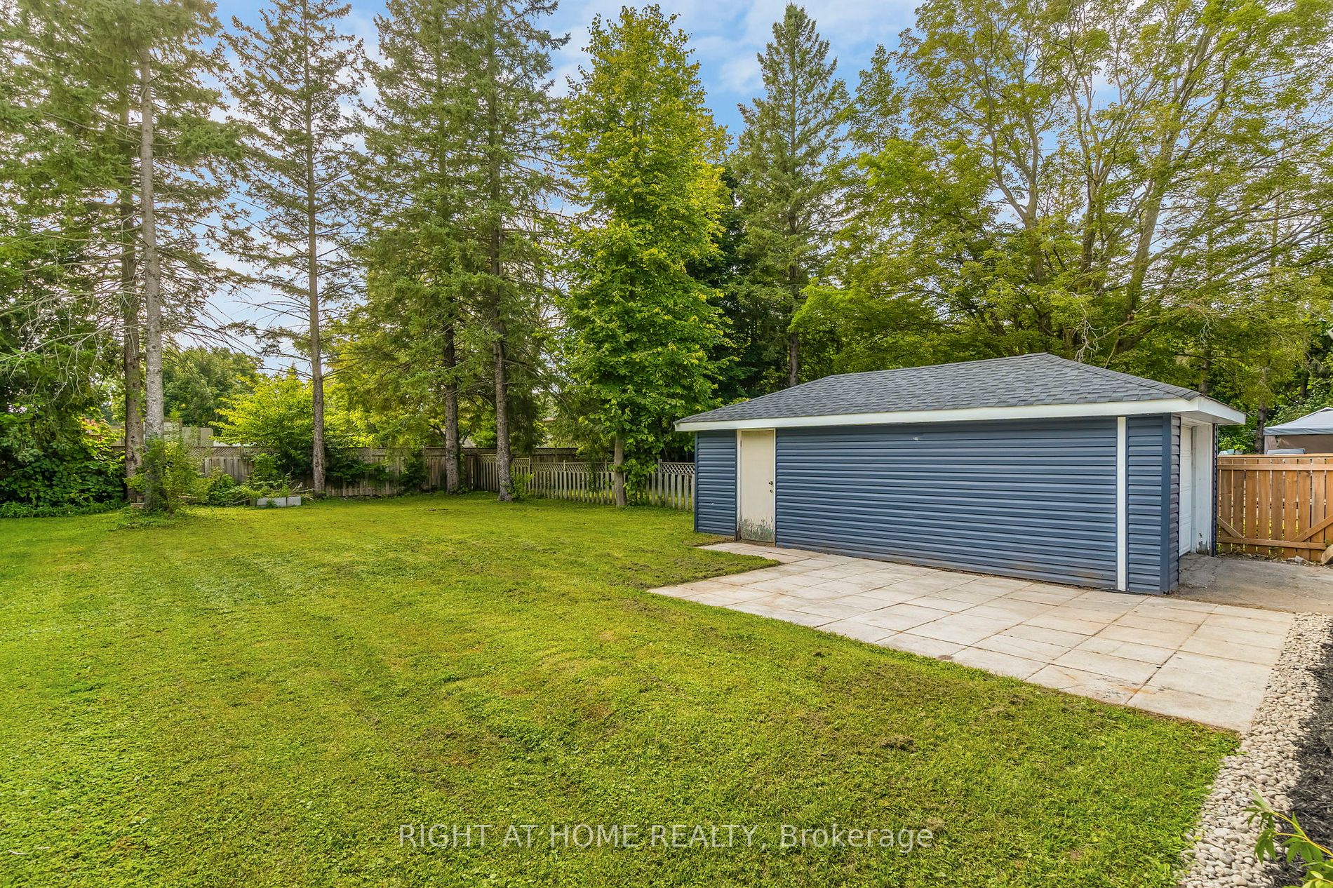 43 S Westmount Dr