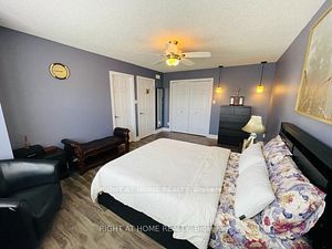 271 Thompson Rd