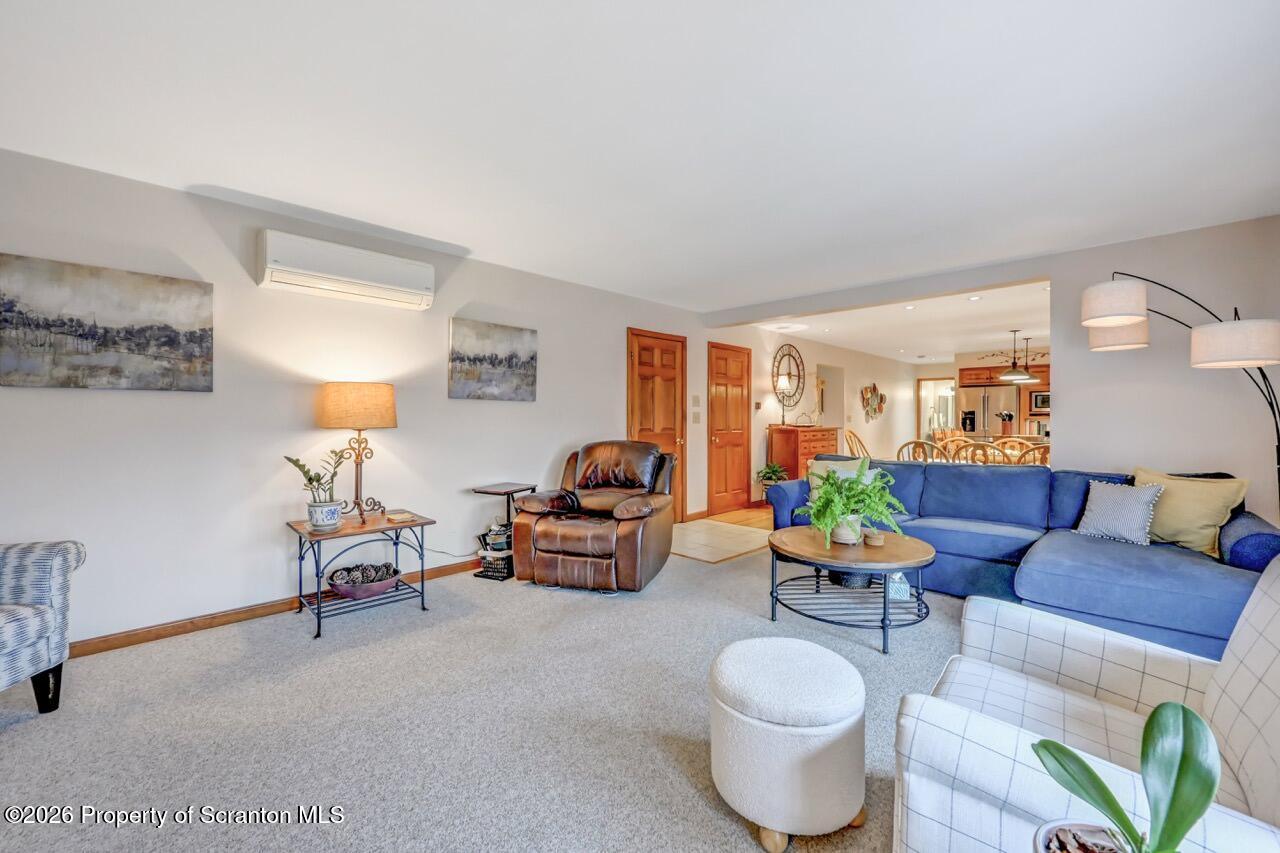 15 Longview Terrace