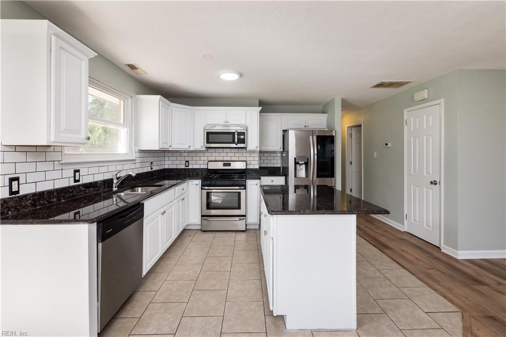 123 Ridgewood Road, Chesapeake, VA 