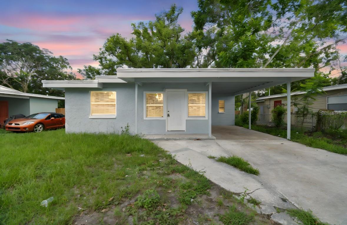 1807 E Bougainvillea Avenue