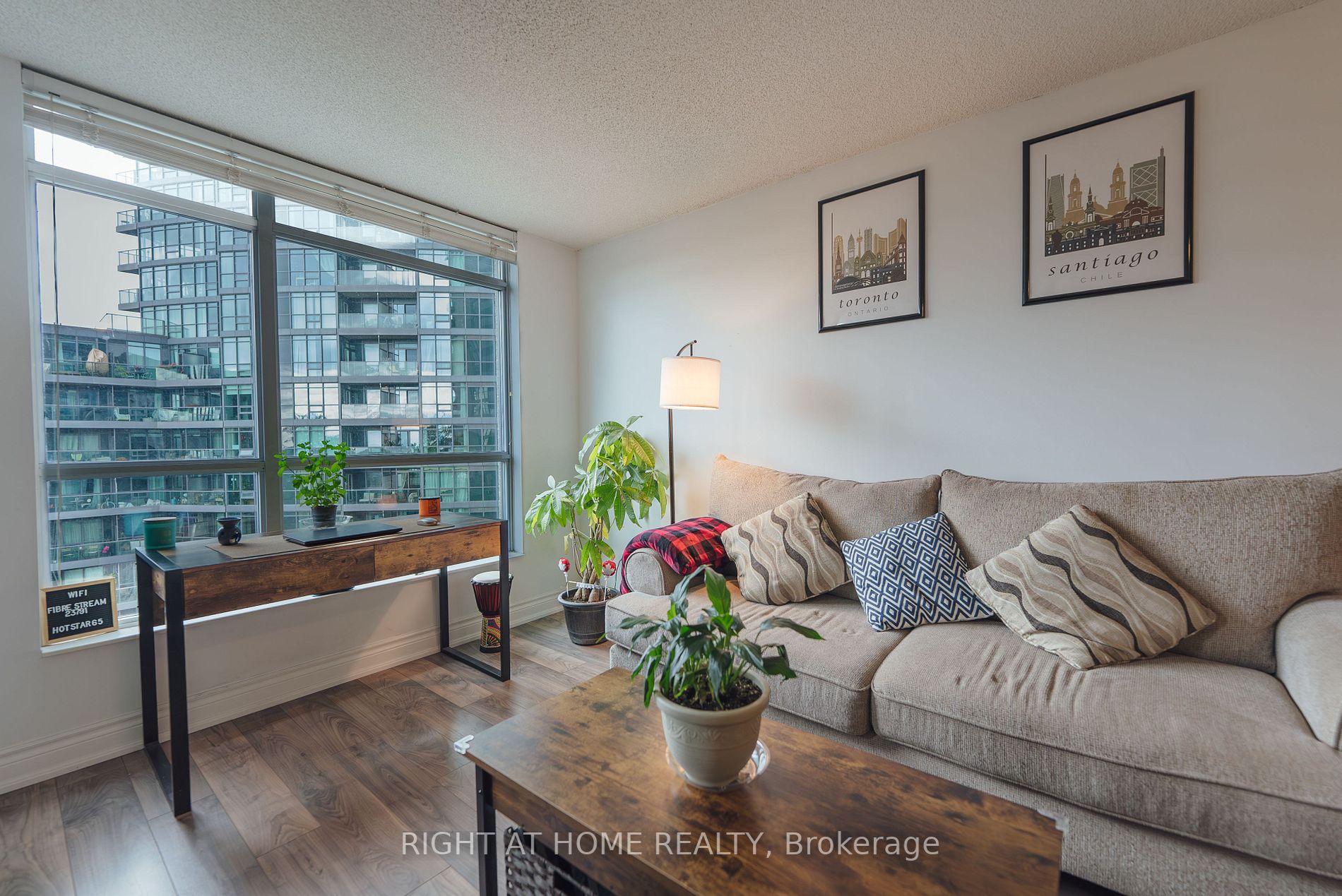 219 Fort York Blvd 1001