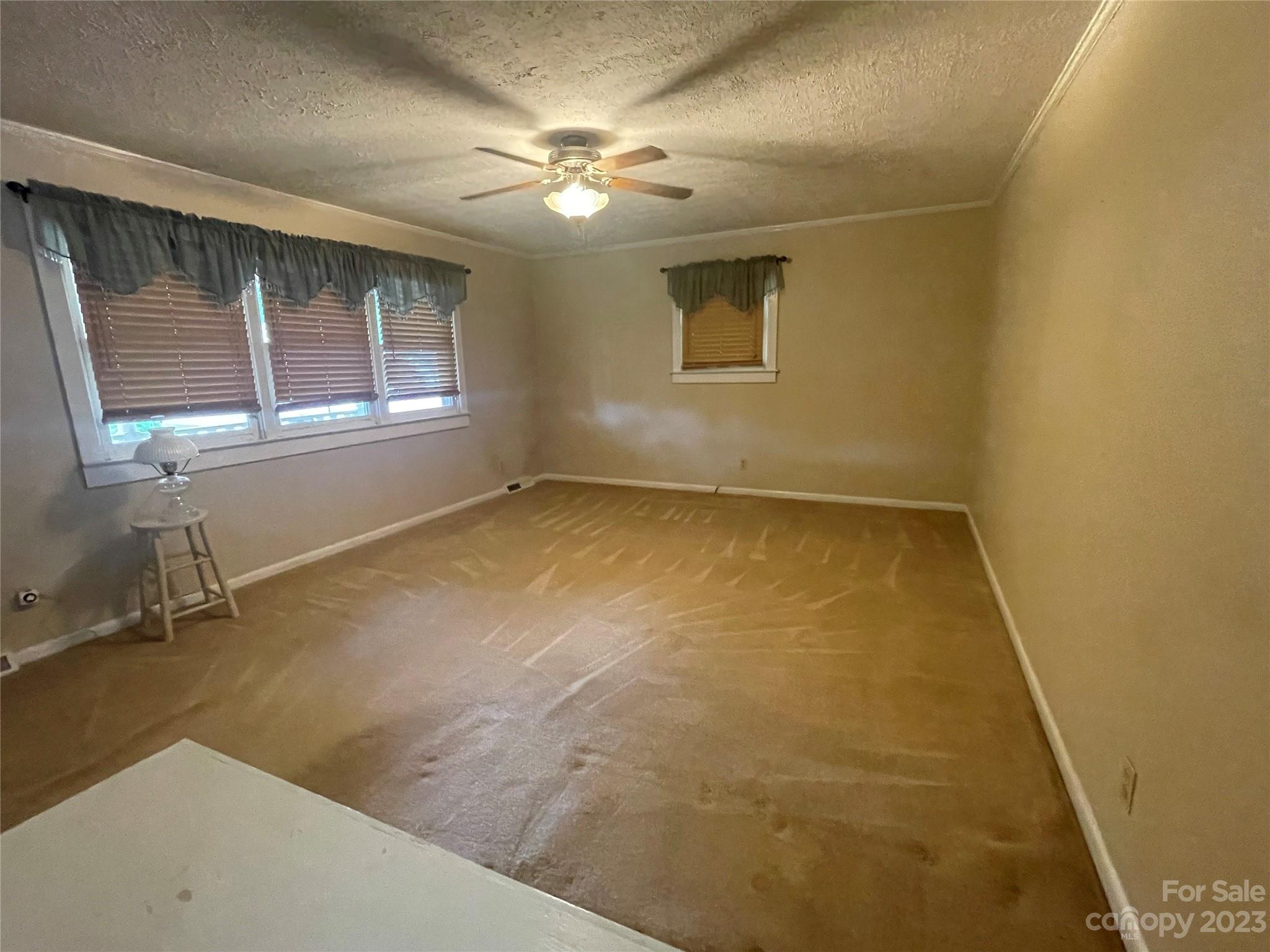 3559 Redcliff Drive
