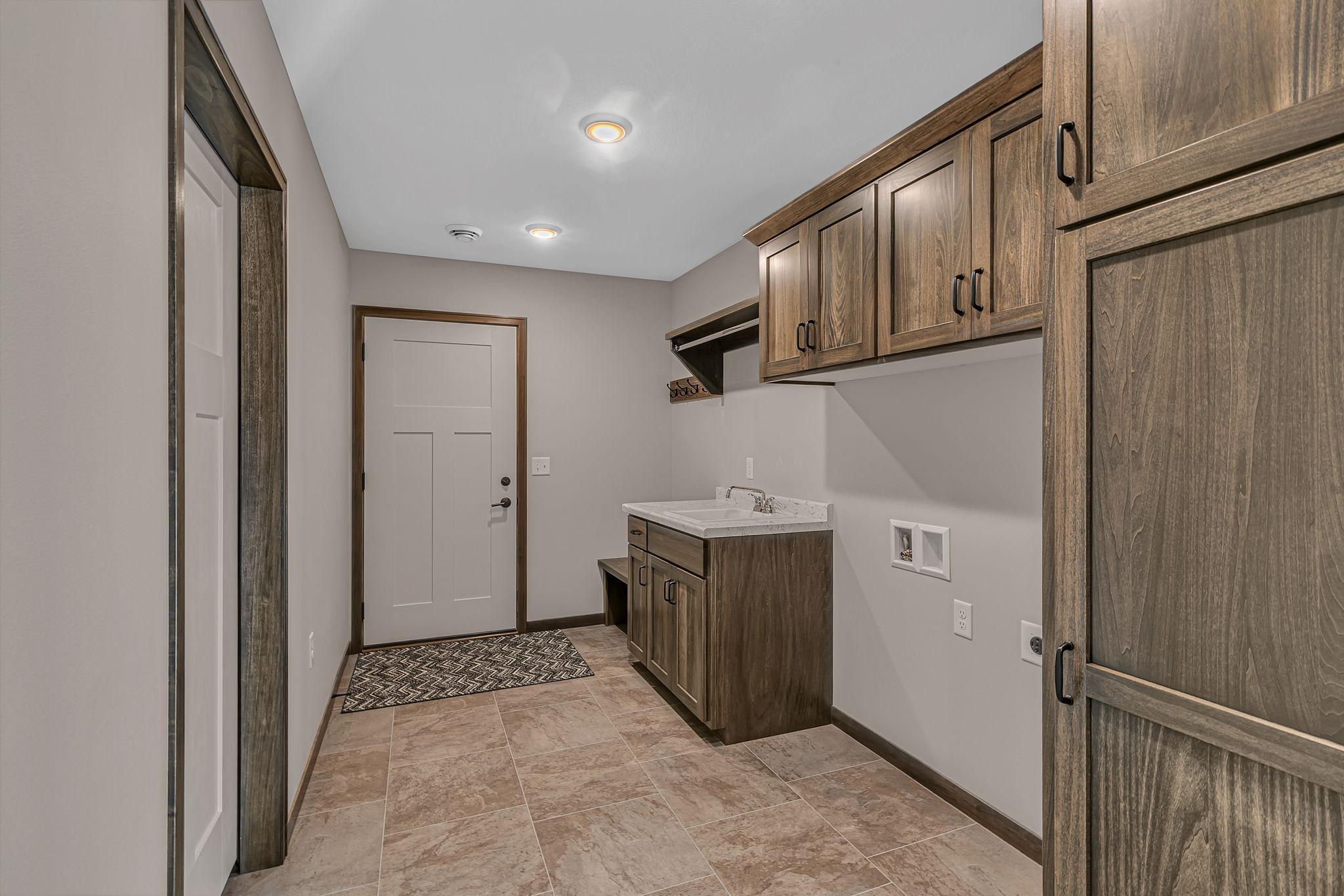 129 Highlands Boulevard