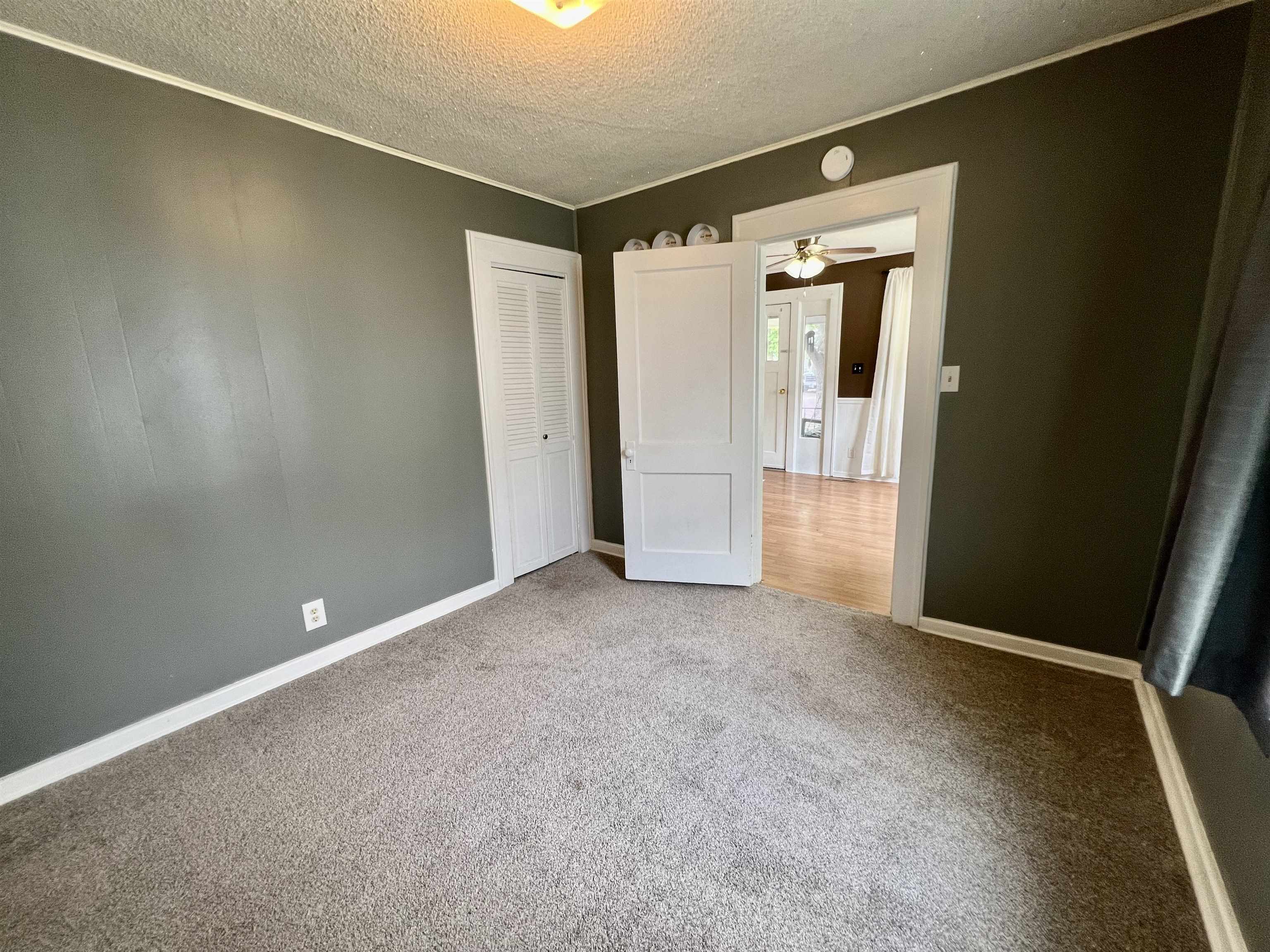 1118 N B