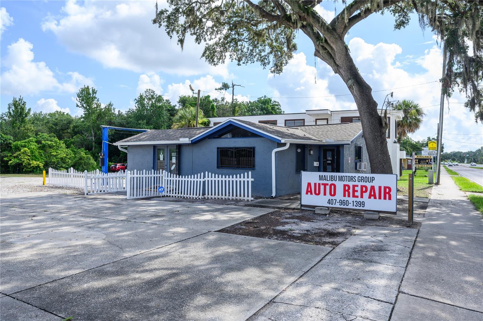 Great Opportunity for someone wanting to start their own business.  Purchase comes with a transferable auto sales license and a auto repair license. This high exposure location is in the heart of Longwood.  There is a large reception area as well as office space.  This is a must see