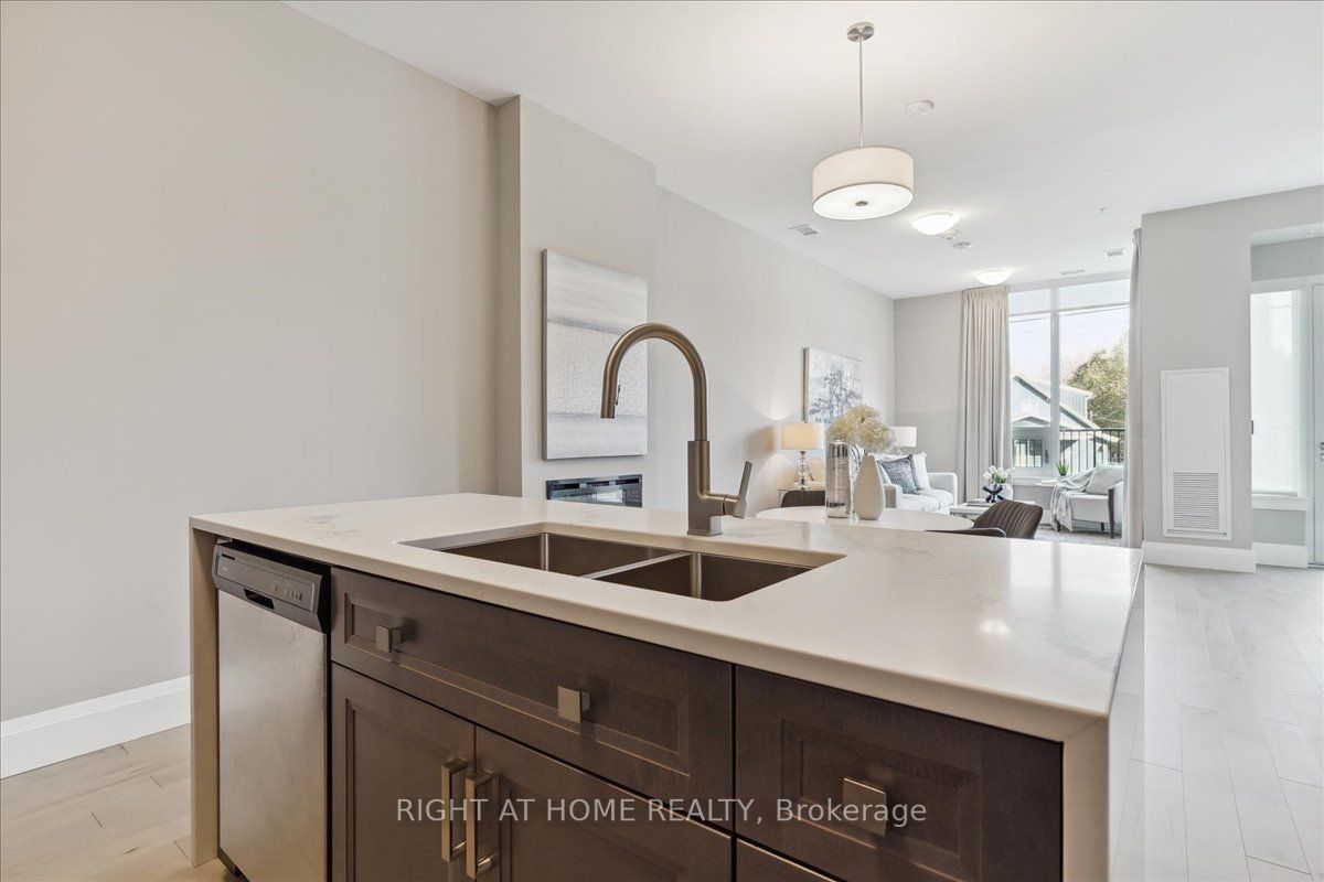 73 S Arthur St 101