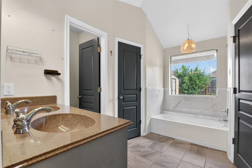 4921 NW 163rd Street