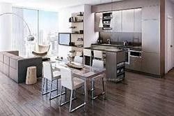 101 Peter St Ph11