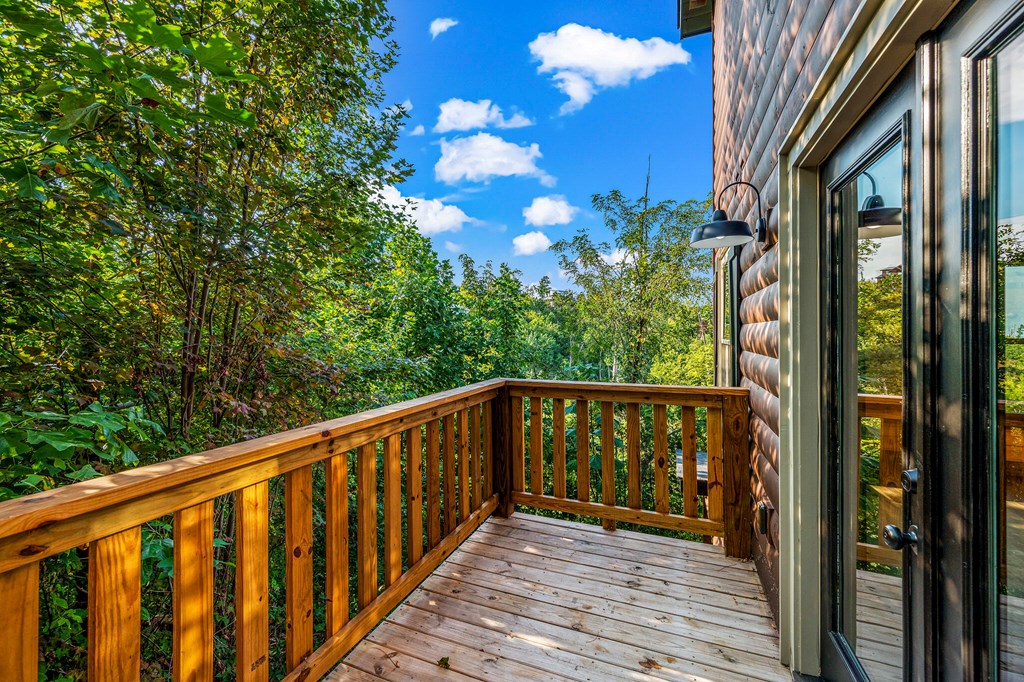 908 Crooked Ridge Rd.