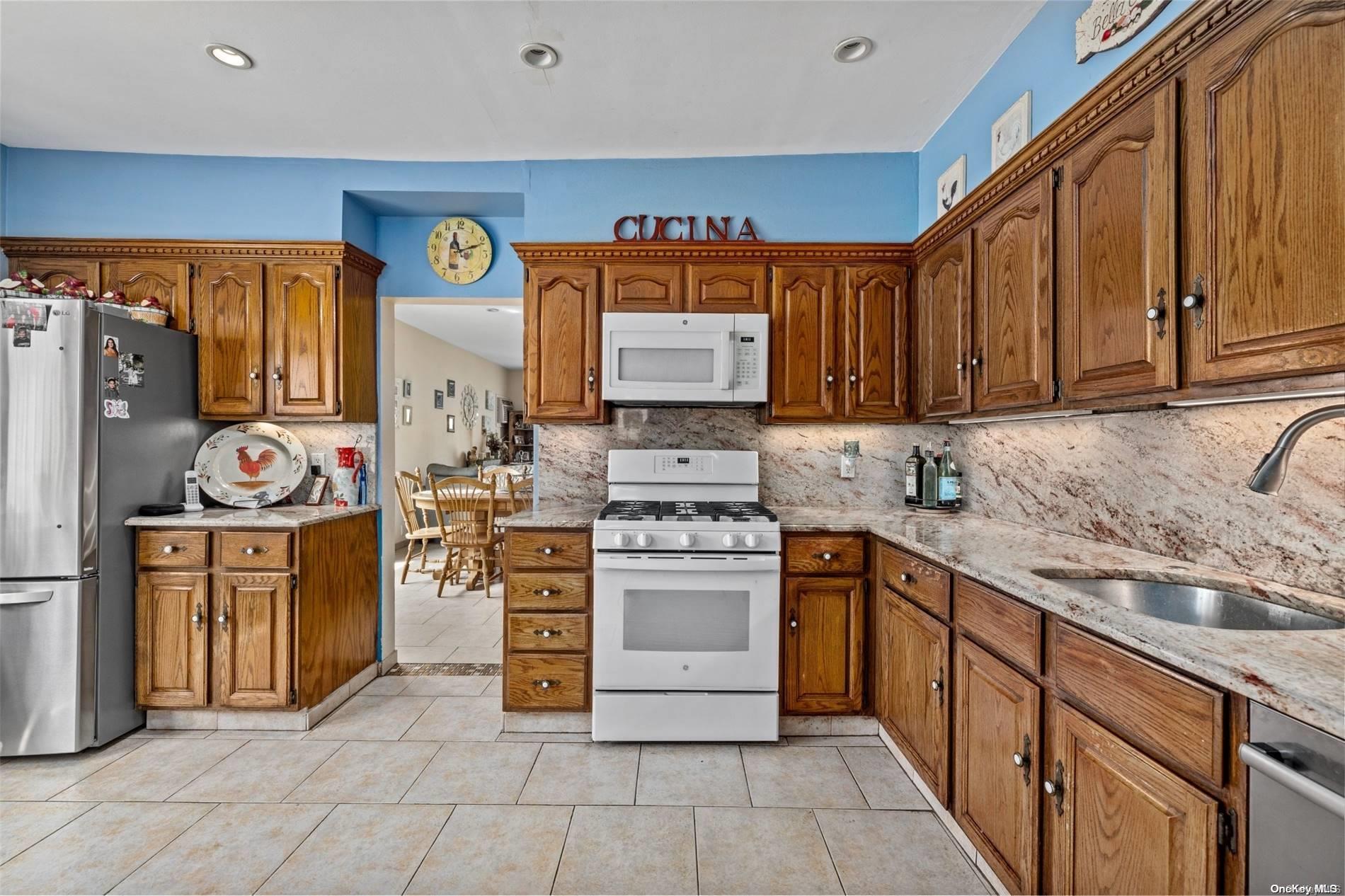 532 Cedarhurst Avenue